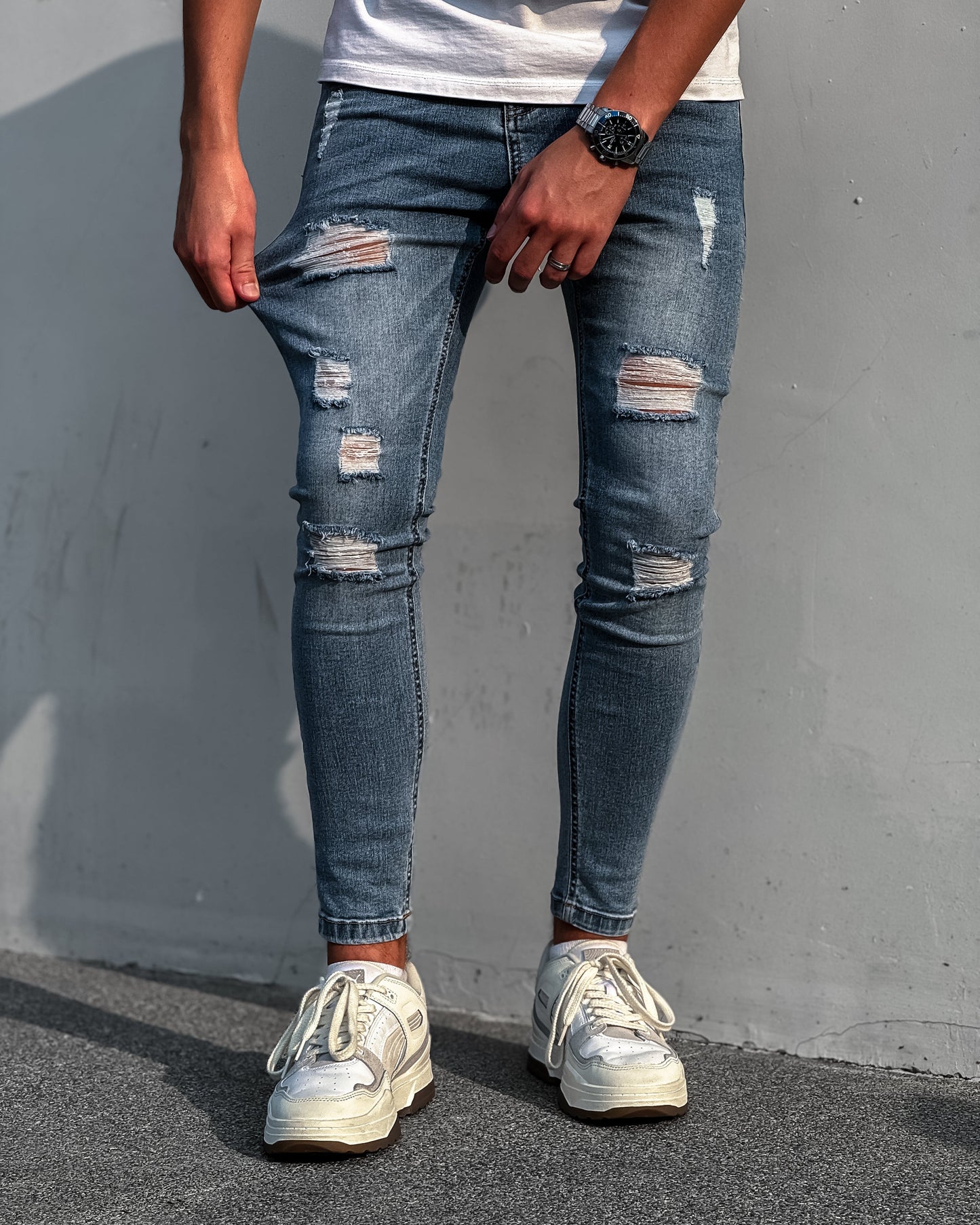 RIPPER JEANS - LIGHT BLUE